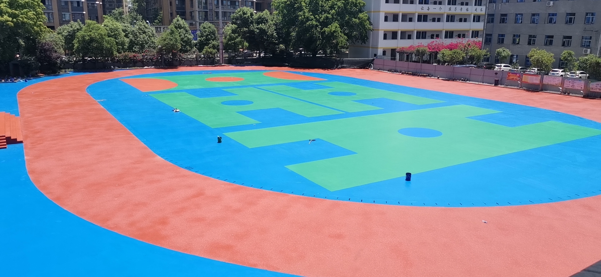 懷化正有體育設(shè)施有限公司,正有體育設(shè)施,湖南運(yùn)動(dòng)場地施工,塑膠跑道施工,球場施工,塑膠球場施工,球場施工,環(huán)氧地坪施工,廠房地坪施工,無塵車間施工,停車場施工,塑膠跑道價(jià)格 懷化正有體育設(shè)施有限公司,正有體育設(shè)施,湖南運(yùn)動(dòng)場地施工,塑膠跑道施工,球場施工,塑膠球場施工,球場施工,環(huán)氧地坪施工,廠房地坪施工,無塵車間施工,停車場施工,塑膠跑道價(jià)格